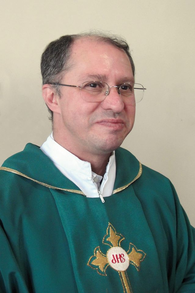 PE. WANDERLEY RODRIGUES DOS SANTOS