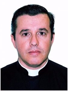 Pe. Almir Roberto Borges