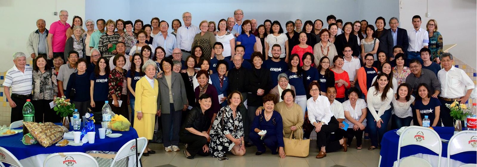 Padre Lino e seus paroquianos