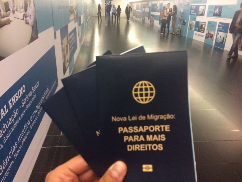 Nova Lei de Migração revoga o Estatuto do Estrangeiro e reconhece o migrante como sujeito de direitos, ficando de acordo com a Constituição. Crédito: Missão Paz