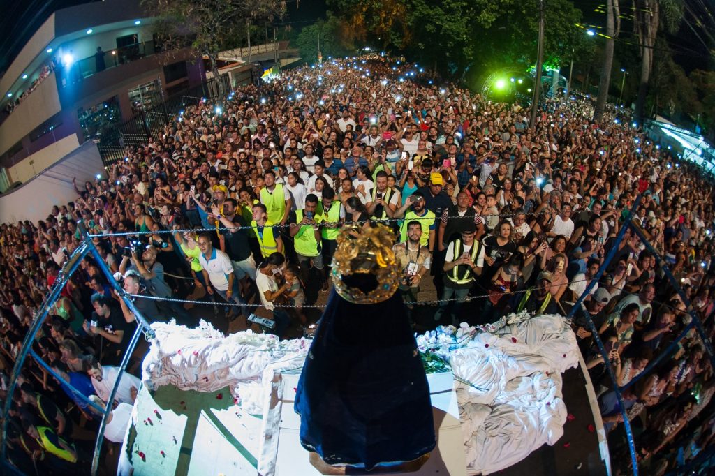 Foto Michel Martins - Coroacao